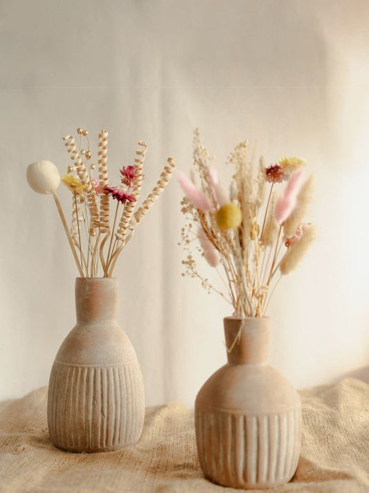 Handcrafted Ceramic Vase with Dried Flowers – Minimal Home Décor Table Vase Set